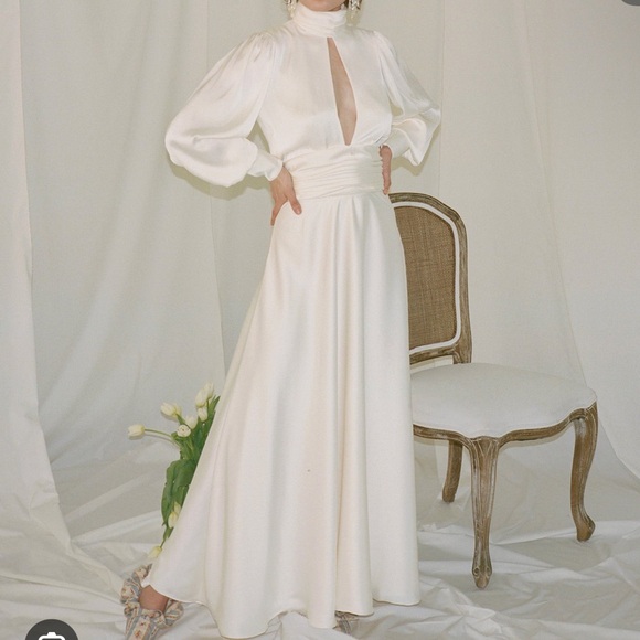 orseund iris night out maxi dress cream - Picture 4 of 9